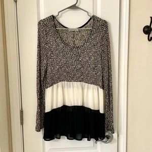 Black and white long sleeve blouse